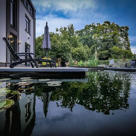 Dom wakacyjny La Vieille Ferme Et Son Jacuzzi Chaudfontaine