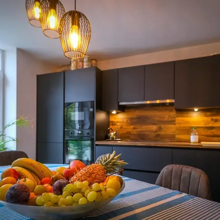 La Vieille Ferme Et Son Jacuzzi Сasa de vacaciones