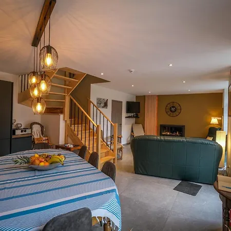 La Vieille Ferme Et Son Jacuzzi Сasa de vacaciones *